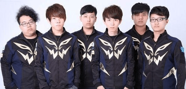 后辗转至狼 后辗转至狼