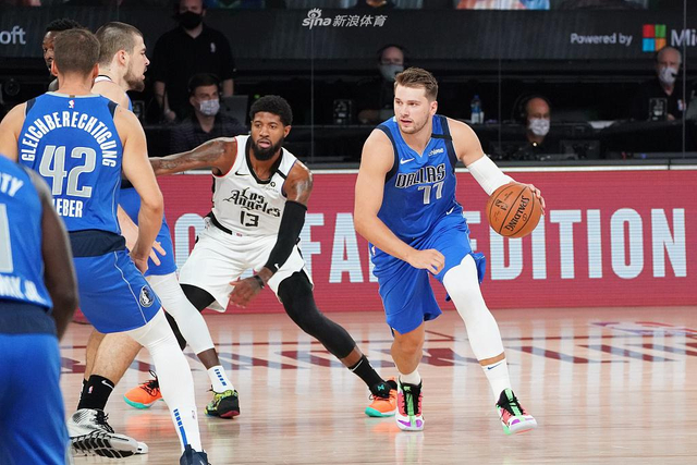 媒体还是球 媒体还是球